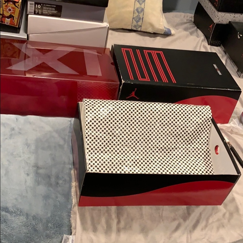 Jordan 11z retro gym red black white